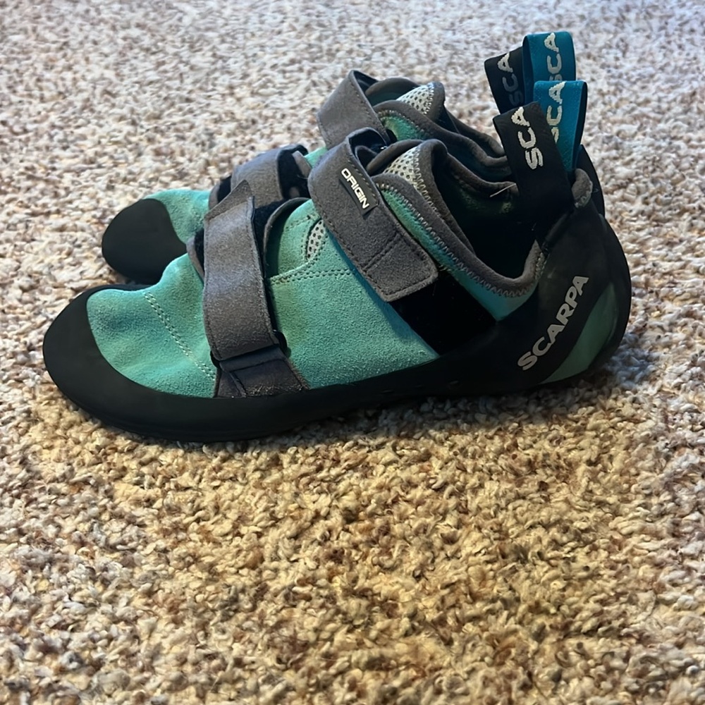 Scarpa Women's Climbing Shoes - Teal and Gray - Picture 2 of 5